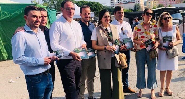 Prieto anuncia una campaña del PP “cercana”, con visitas a los municipios y a la que dará el pistoletazo de salida este jueves Javier Maroto 1 Prieto anuncia una campaña del PP “cercana”, con visitas a los municipios y a la que dará el pistoletazo de salida este jueves Javier Maroto
