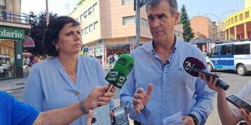 Román: “El PP rebajará los impuestos a todas las clases medias en los 100 primeros días de gobierno”
