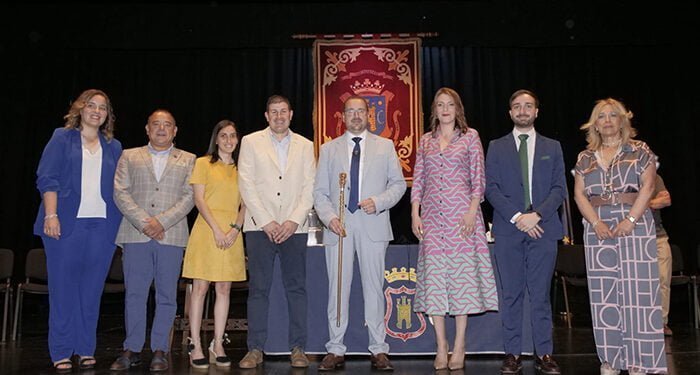 Tomás Martínez toma posesión como alcalde de San Clemente e inicia su primer mandato