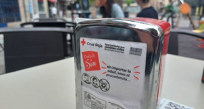 Un total de 850.000 mini servilletas que buscan “limpiar estereotipos”