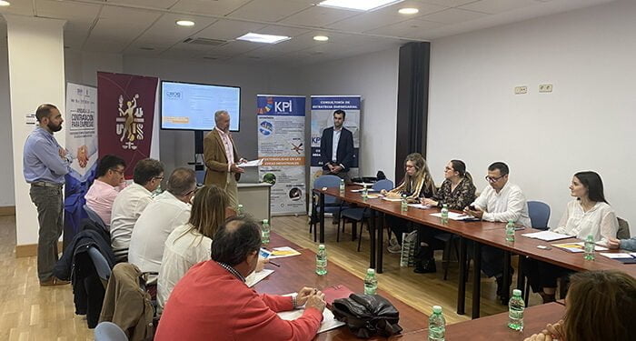 Una quincena de empresarios conquenses participan en la jornada sobre canal de denuncias y certificación ISO