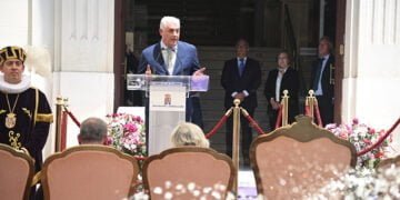 Vega agradece a los trabajadores de la Diputación su compromiso en la legislatura más complicada