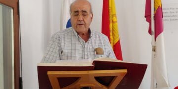 Vicente Reyes jura su cargo como alcalde de Chillarón