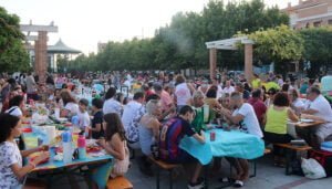 1.200 raciones repartidas en un animadísimo «Día de la Tortilla» 2023 en Cabanillas