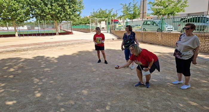Buena participación y buen nivel de juego en la primera competición de juegos y deportes tradicionales en Las Pedroñeras