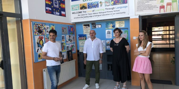 cole isaac albeniz visita 1