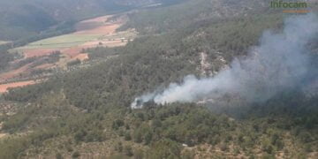 Controlado en menos de una hora un incendio de matorral en Cardenete