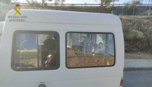 Cuatro personas sorprendidas por el Seprona en el término municipal de Quer cazando furtivamente con galgos