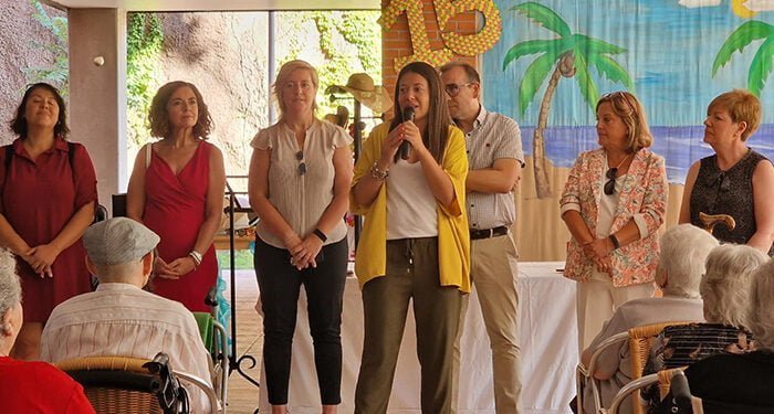 El Gobierno regional financia cerca de 1.500 plazas públicas en residencias y centros de día municipales y 177 viviendas de mayores con 17,2 millones de euros 1 El Gobierno regional financia cerca de 1.500 plazas públicas en residencias y centros de día municipales y 177 viviendas de mayores con 17,2 millones de euros