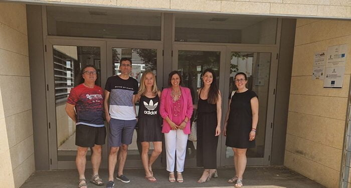 El Gobierno regional y el Ayuntamiento de Villanueva de la Jara trabajan en la apertura del comedor escolar de cara al próximo curso