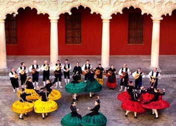 El Grupo Folklórico Palacio de la Cotilla actuará en el Festival Folklórico Nacional de Castrillón