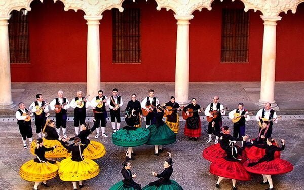 El Grupo Folklórico Palacio de la Cotilla actuará en el Festival Folklórico Nacional de Castrillón 1 El Grupo Folklórico Palacio de la Cotilla actuará en el Festival Folklórico Nacional de Castrillón