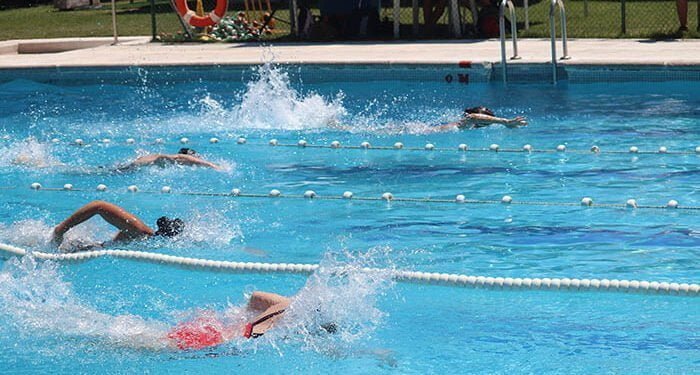 El Interpueblos llena de natación la piscina de Cabanillas en el domingo «prefiestas» 1 El Interpueblos llena de natación la piscina de Cabanillas en el domingo «prefiestas»
