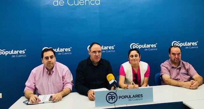 El PP insiste en que el PSOE pida perdón a Cuenca por “gobernar en su contra y por haber perdido 24.200 millones de euros para invertir en el tren” 1 El PP insiste en que el PSOE pida perdón a Cuenca por “gobernar en su contra y por haber perdido 24.200 millones de euros para invertir en el tren”