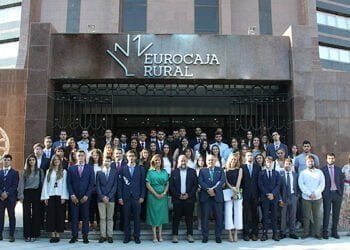 Eurocaja Rural da la bienvenida a los 75 universitarios que comienzan sus prácticas en la entidad