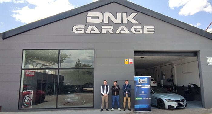 Invierte en Cuenca respalda la apertura en la capital del taller DNK Garaje 1 Invierte en Cuenca respalda la apertura en la capital del taller DNK Garaje