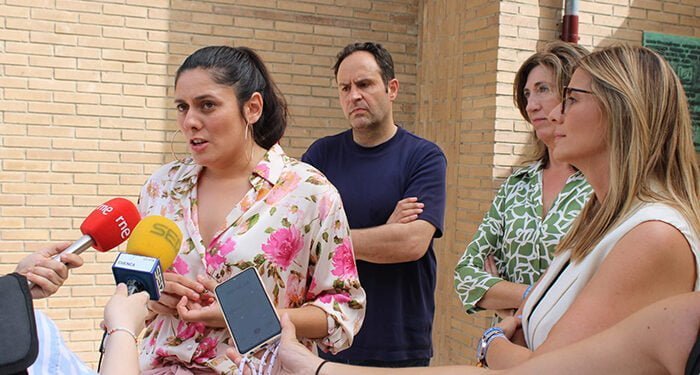 Jiménez: “Somos el partido de las familias y vamos a hacer buenas políticas para todas frente a los que quieren politizarlas” 1 Jiménez “Somos el partido de las familias y vamos a hacer buenas políticas para todas frente a los que quieren politizarlas”