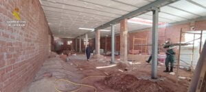 La Guardia Civil de Cuenca detiene a tres personas en Sevilla por irregularidades en la gestión de residuos con amianto