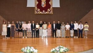 La UCLM y el Gobierno regional reconocen al alumnado con mejores resultados en la EvAU y en olimpiadas