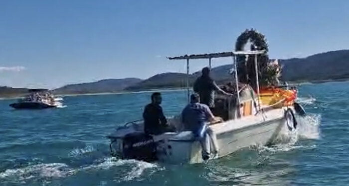 Nueva edición de la procesión marinera de Entrepeñas 1 Nueva edición de la procesión marinera de Entrepeñas