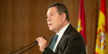 Page dice que “se equivoca” el que piense que el problema del agua se arregla “quitándosela a quien no la tiene”