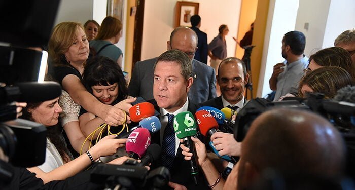 Page presenta, para los próximos 4 años, una batería de medidas dotadas de presupuesto que blindan los servicios sociales y garantizan el crecimiento económico en Castilla-La Mancha