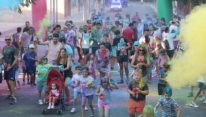 Polvos holi, espuma y mucha diversión en la 4ª Carrera de los Colores de Cabanillas