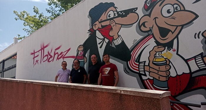 Prieto alaba las iniciativas culturales de los pueblos en su visita a El Provencio, “ejemplo y referente con su Feria del Cómic y Ruta de Arte Urbano” 1 Prieto alaba las iniciativas culturales de los pueblos en su visita a El Provencio, “ejemplo y referente con su Feria del Cómic y Ruta de Arte Urbano”