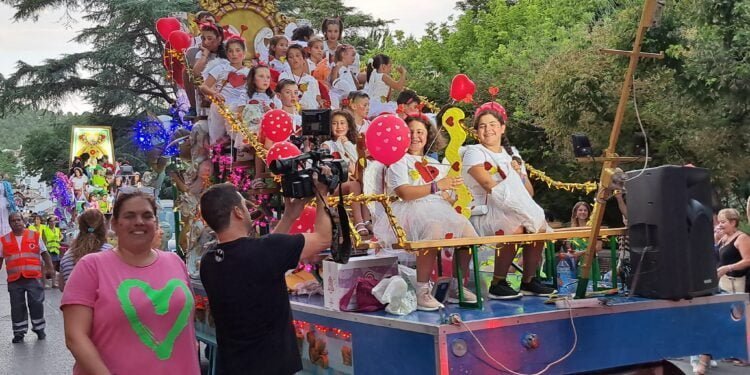 Imágenes. Desfile de carrozas