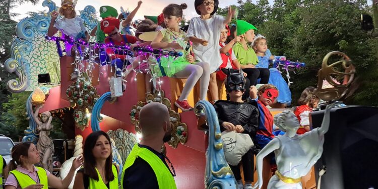 Imágenes. Desfile de carrozas