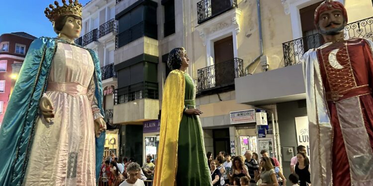 Imágenes. Desfile de carrozas