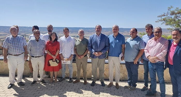 ADAC firma 18 contratos de proyectos empresariales con una inversión de más de dos millones de euros 1 ADAC firma 18 contratos de proyectos empresariales con una inversión de más de dos millones de euros