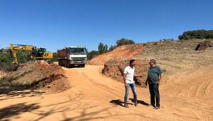 Comienzan las obras de construcción de una glorieta en la CM-220 en Arcas