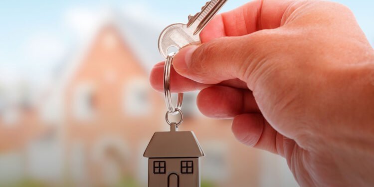 Las mujeres tardan casi tres años más de media que los hombres en adquirir una vivienda en Castilla-La Mancha 1 comprar una vivienda a traves de una sociedad