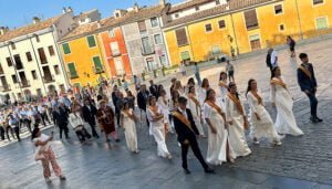 Corporación y Corte de Honor participan en la tradicional misa en honor a San Julián Obispo en la Girola de la Catedral