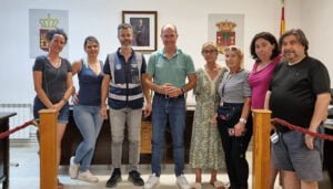 El Ayuntamiento de Pareja firma un convenio para la gestión ética de las colonias felinas de todo el municipio