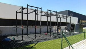 El Centro Fitness de Cabanillas completa su equipamiento con una «jaula» de entrenamiento en el exterior