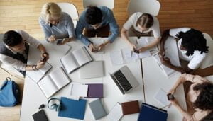 El Gobierno regional financia un novedoso proyecto para investigar la igualdad de género en futuros docentes