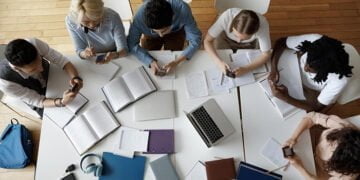 El Gobierno regional financia un novedoso proyecto para investigar la igualdad de género en futuros docentes