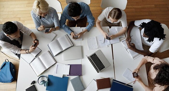 El Gobierno regional financia un novedoso proyecto para investigar la igualdad de género en futuros docentes 1 El Gobierno regional financia un novedoso proyecto para investigar la igualdad de género en futuros docentes