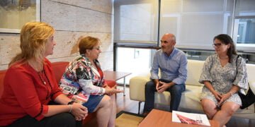 El Gobierno regional trabaja para acabar con la brecha digital en menores del Sistema de Protección con la Plataforma de Organizaciones por la Infancia