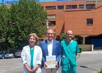 El libro ‘Endocrinología Clínica del Envejecimiento’ del doctor Emiliano Corpas publica su versión actualizada y traducida al castellano