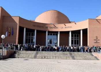 El Mitma concede 720.000 euros a la Universidad de Castilla-La Mancha para impartir tres cursos en digitalización y sostenibilidad en el ámbito del transporte y la movilidad