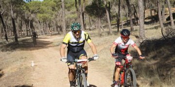 Gran triunfo de Antonio Cerezo y María Jesús Algarra en el IX Duatlón de Quintanar del Rey “Memorial Prudencio Saiz Prieto”