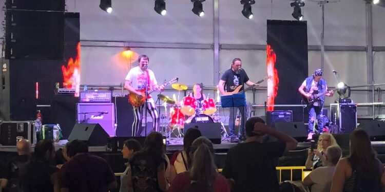 La carpa joven de la agrupación de hostelería trae más de 25 actuaciones al recinto ferial en estos días festivos 1 img 20230821 wa0011