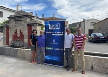 Invierte en Cuenca analiza con el ayuntamiento de Lagunaseca las posibilidades de instalación de empresas
