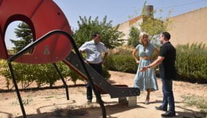 La Diputación de Cuenca ayudará al Ayuntamiento de El Peral con la adecuación de los parques del municipio