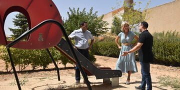 La Diputación de Cuenca ayudará al Ayuntamiento de El Peral con la adecuación de los parques del municipio