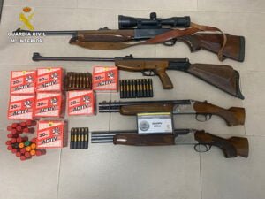 La Guardia Civil de Cuenca detiene a una persona por delitos de robo, daños y tenencia ilícita de armas