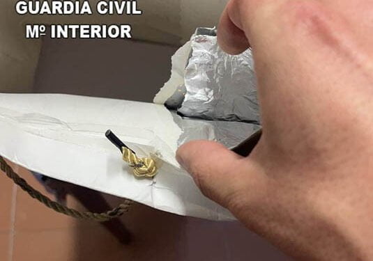 La Guardia Civil detiene a tres personas por un delito de hurto cuando circulaban por la A-2 en Torremocha del Campo